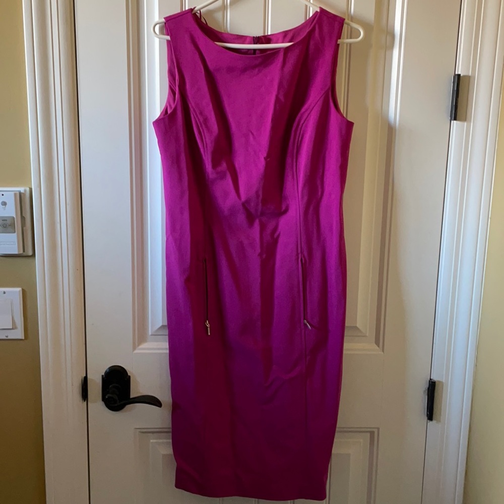 Magenta dress with double zipper pocket